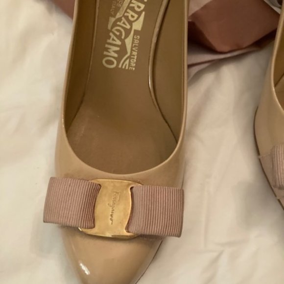 Salvatore Ferragama Shoe, Size 6 Color - Blush - Tan - Neutral - Patent Leather - Picture 4 of 12